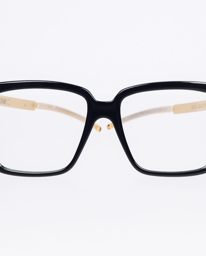 picture of a lasnik eyewear frame name: Sandra, made in austria, soulcrafted